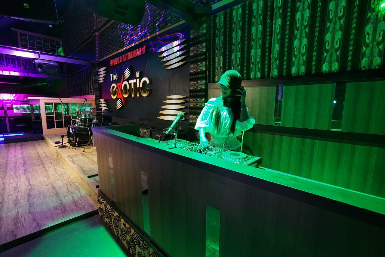 The L Hotel Entertainment Batam Extérieur photo
