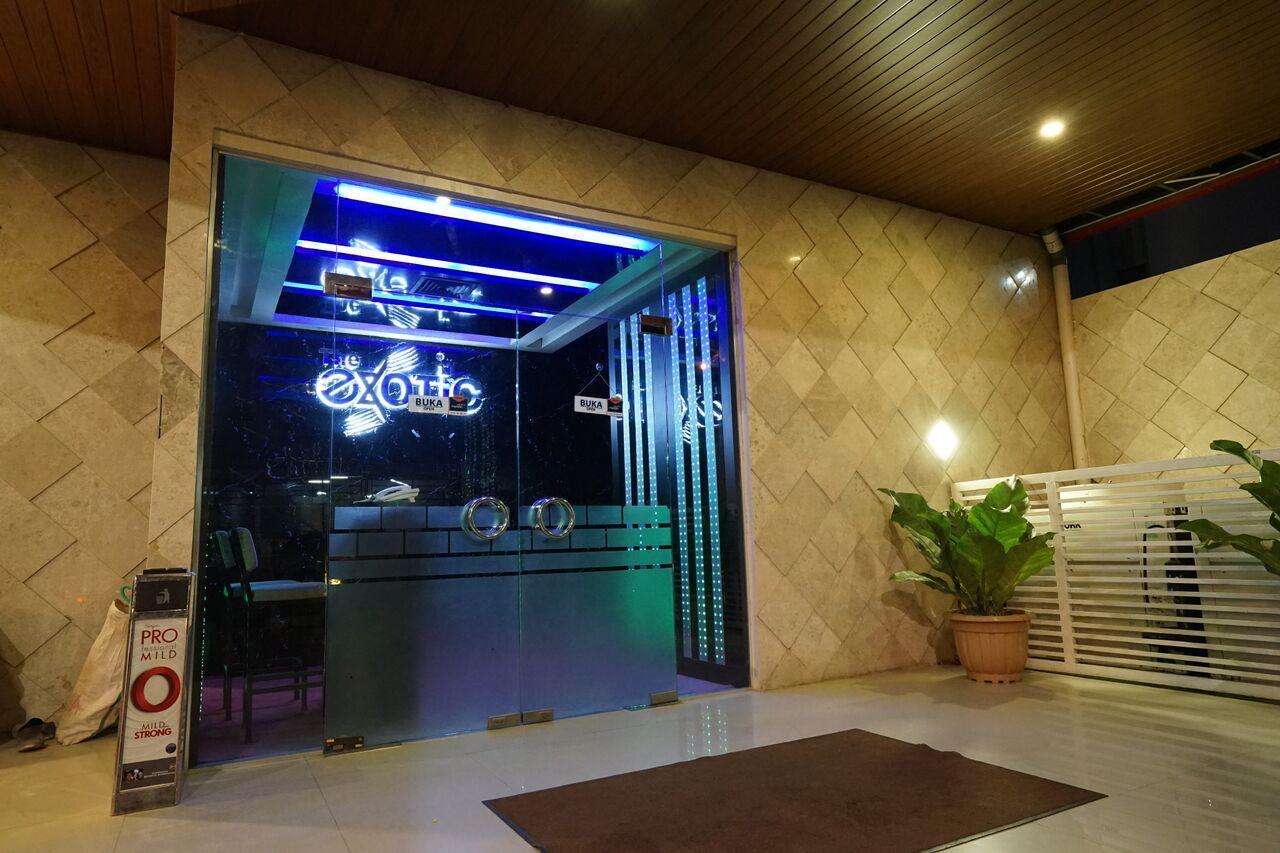 The L Hotel Entertainment Batam Extérieur photo