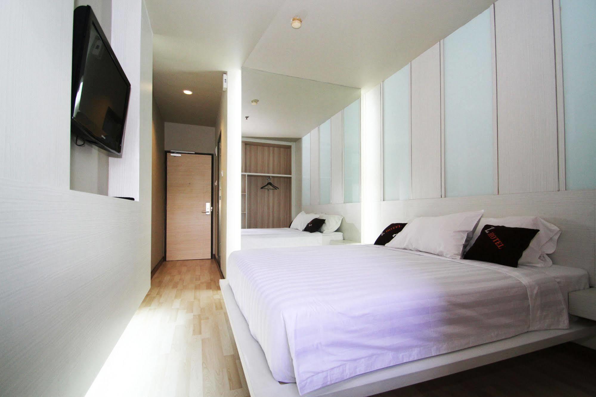 The L Hotel Entertainment Batam Extérieur photo